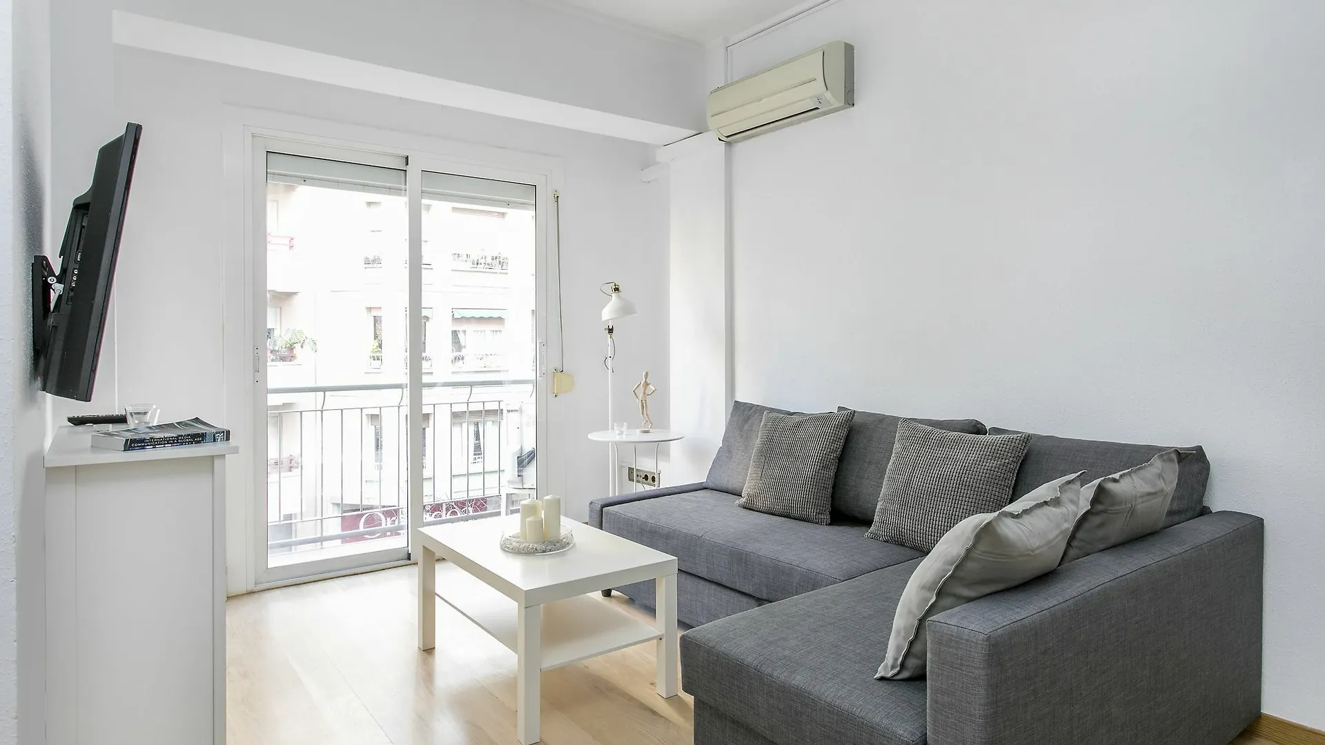 Beautiful Apt Next To The Sagrada Famila Barcelona 0*,  Spain