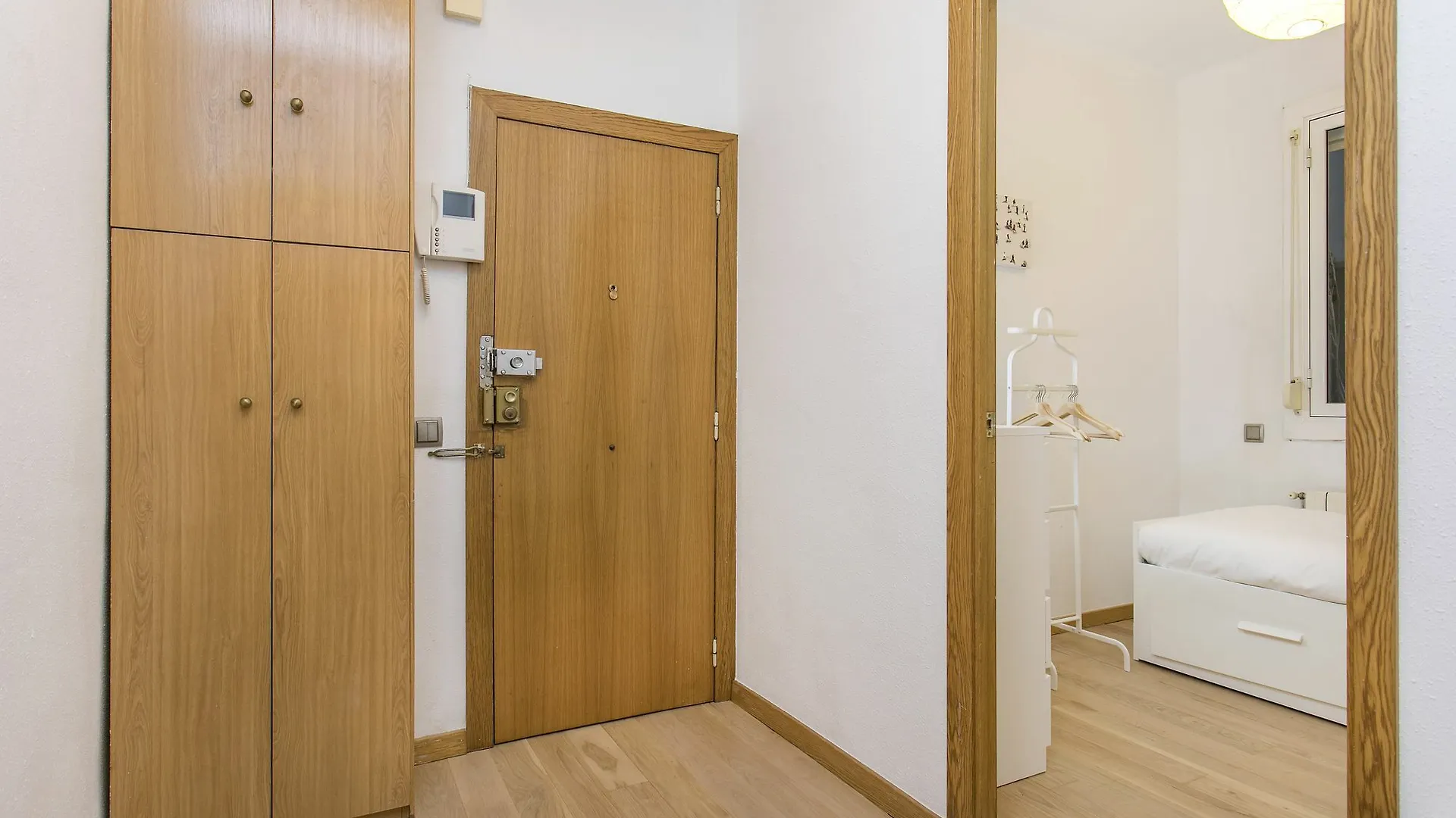 Beautiful Apt Next To The Sagrada Famila Barcelona 0*,