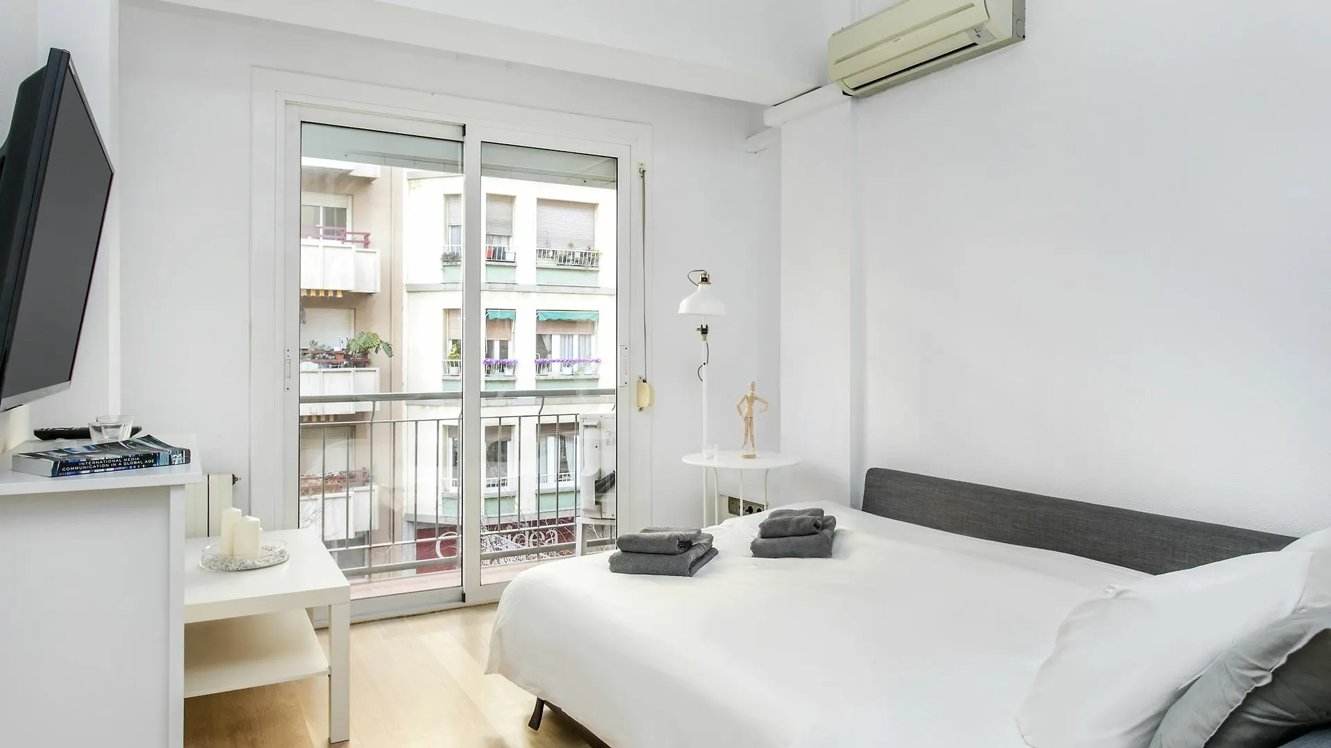 Beautiful Apt Next To The Sagrada Famila Barcelona